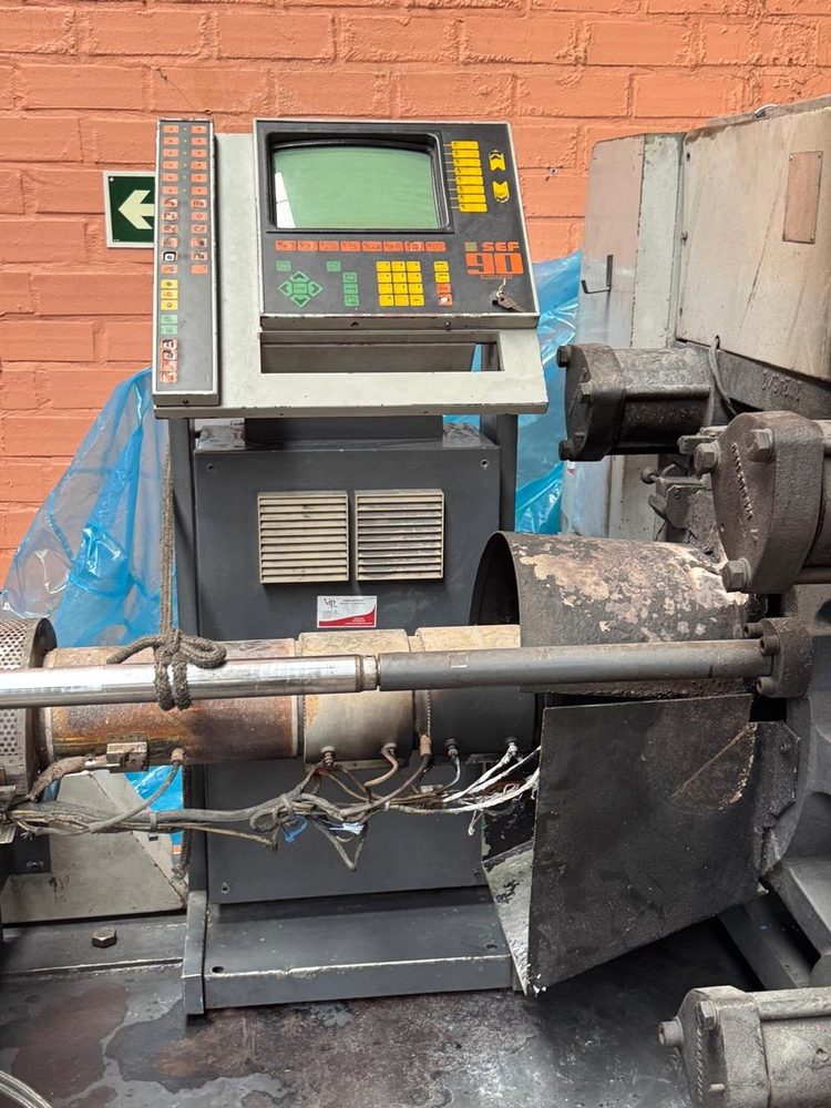 Injetora Sandretto Otto 270T ano 2001 (foto 5 de 6)